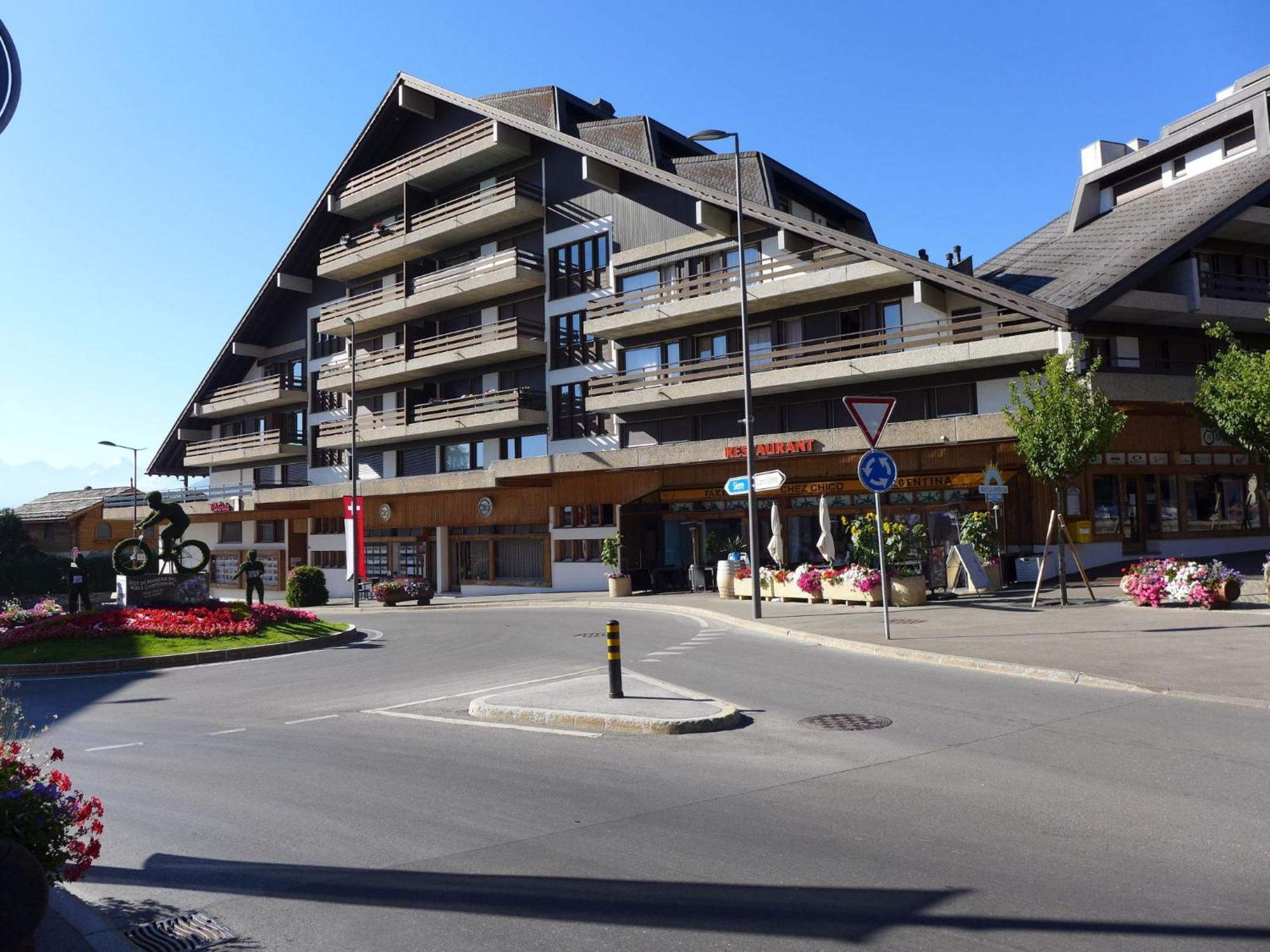 Apartment Victoria A-B-C-2 By Interhome Crans-Montana Buitenkant foto